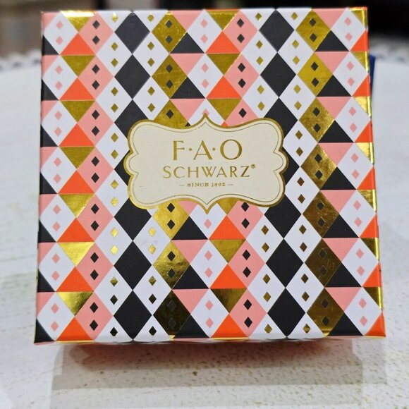 FAO Schwarz Necklace & Earrings Set – Pink Mother of Pearl Hearts Swarovski - Picture 5 of 5